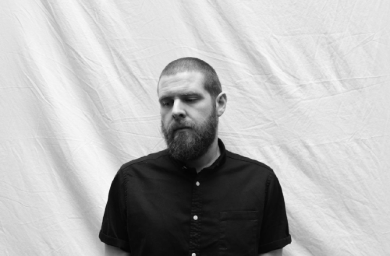 Promo photo for Andy Hull